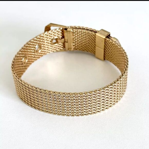 Vintage Avon Vintage Avon Gold Tone Mesh Belt Buckle Adjustable Bracelet 6" - 7" - Picture 7 of 14